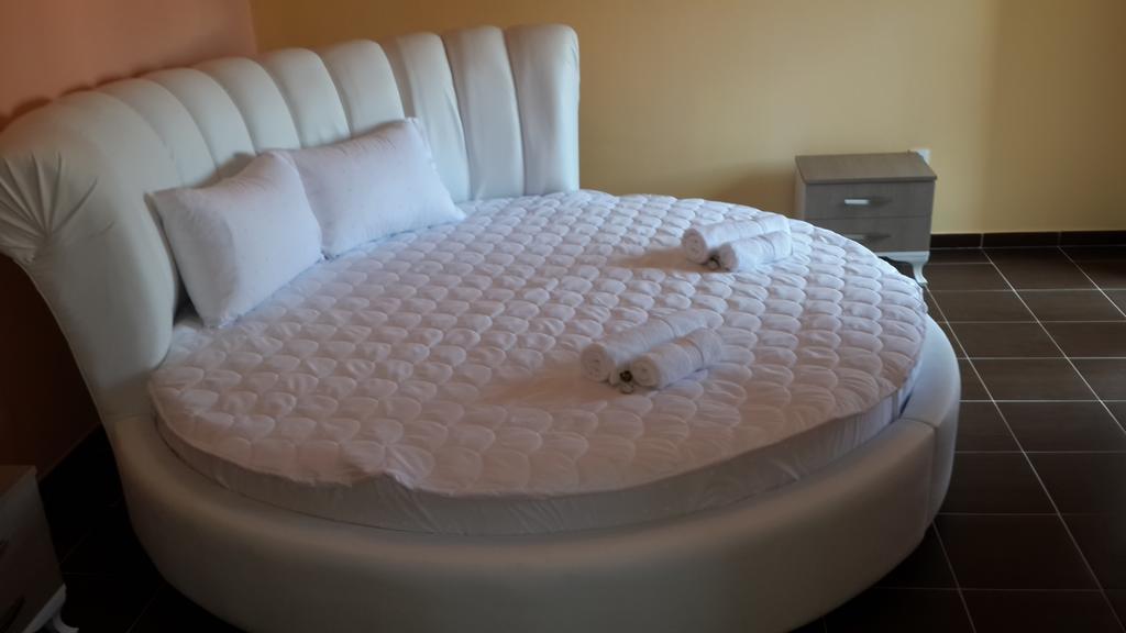 Hotel Konstantin لابليه سيلو الغرفة الصورة