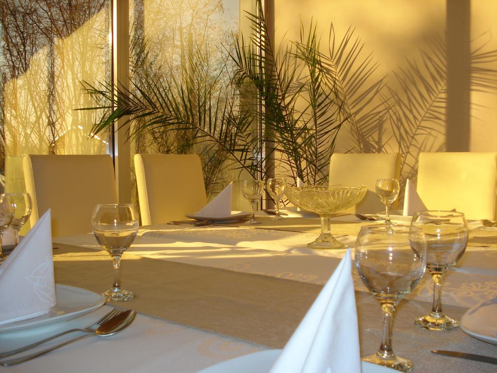 Hotel Konstantin لابليه سيلو المظهر الخارجي الصورة