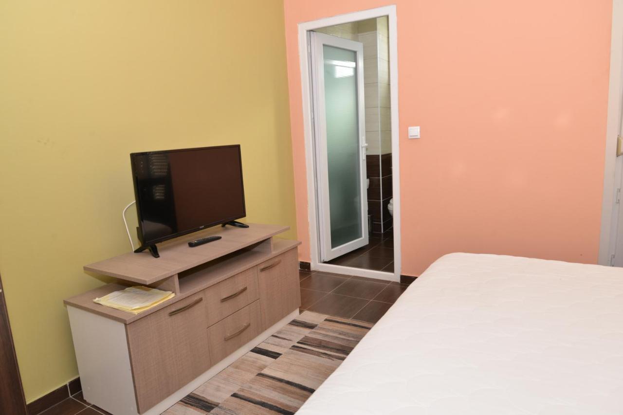 Hotel Konstantin لابليه سيلو المظهر الخارجي الصورة